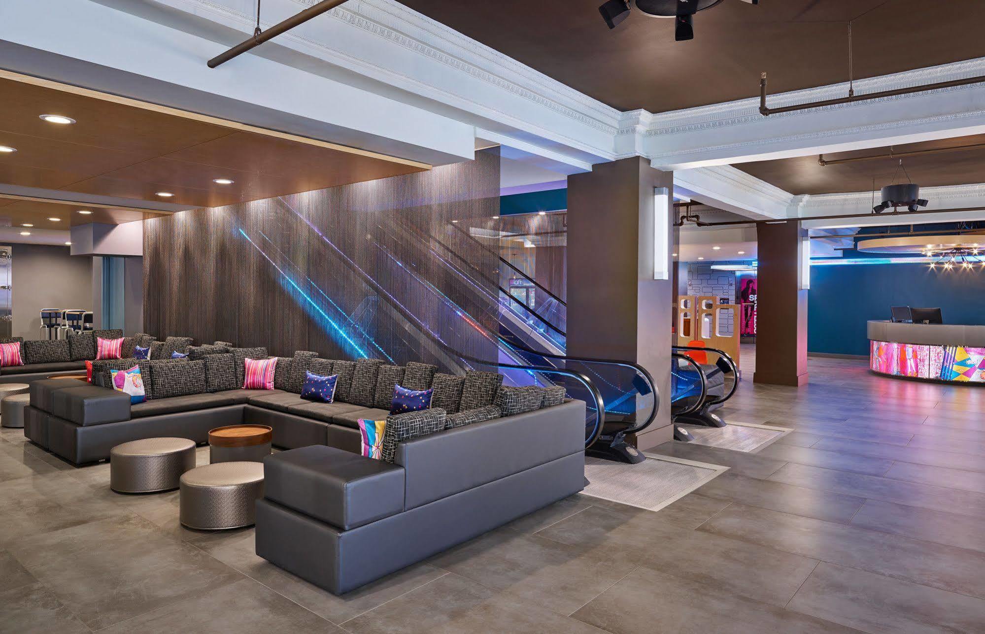 Aloft Houston Downtown Hotell Exteriör bild